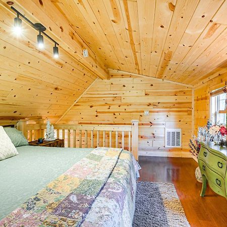 Idyllic Cabin In The Heart Of Hocking Hills Rockbridge ภายนอก รูปภาพ