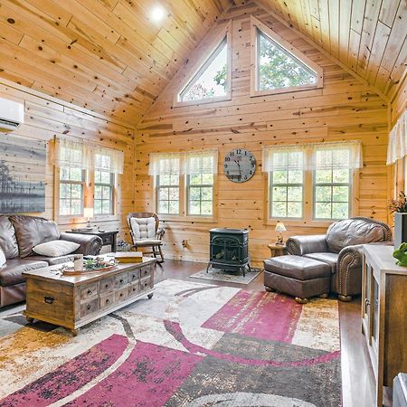 Idyllic Cabin In The Heart Of Hocking Hills Rockbridge ภายนอก รูปภาพ