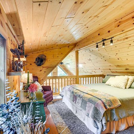Idyllic Cabin In The Heart Of Hocking Hills Rockbridge ภายนอก รูปภาพ