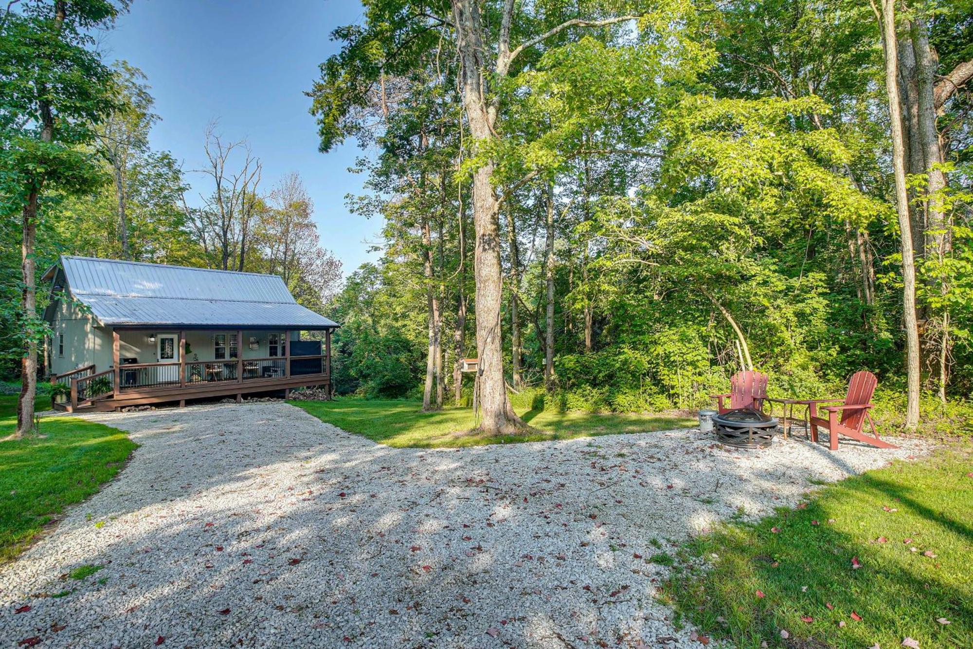 Idyllic Cabin In The Heart Of Hocking Hills Rockbridge ภายนอก รูปภาพ