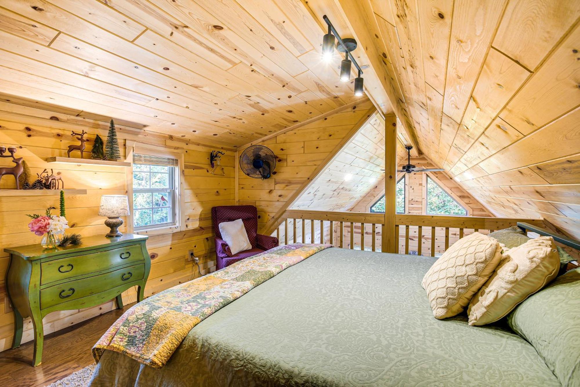 Idyllic Cabin In The Heart Of Hocking Hills Rockbridge ภายนอก รูปภาพ