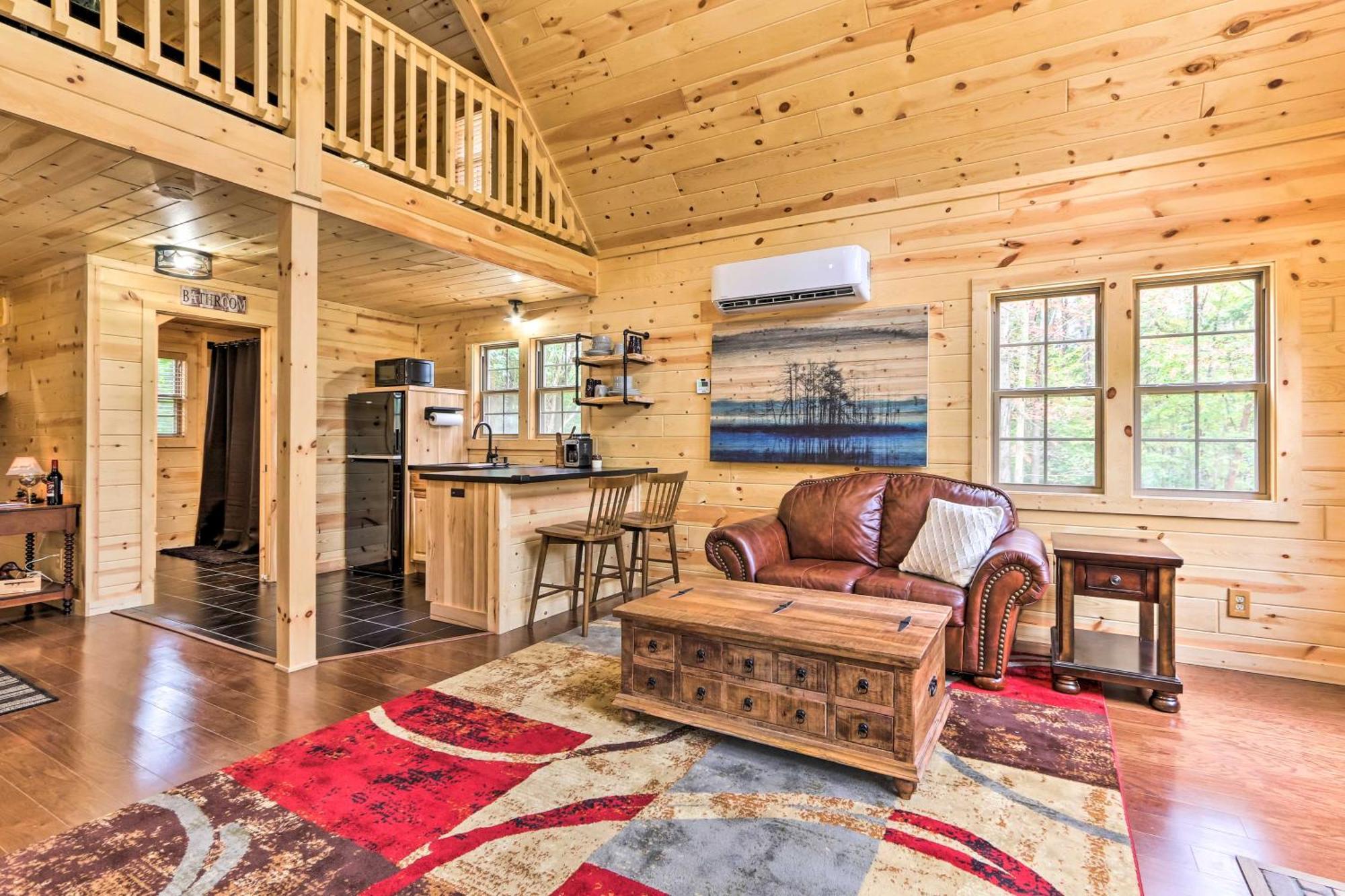 Idyllic Cabin In The Heart Of Hocking Hills Rockbridge ภายนอก รูปภาพ